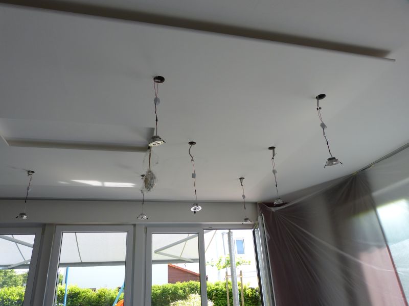 LED Einbaustrahler in abgehängter Decke